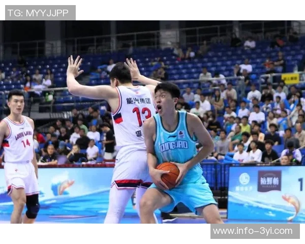 杨瀚森技术待考验但调整能力出色值得期待 杨瀚森技术待考验但调整能力出色值得期待